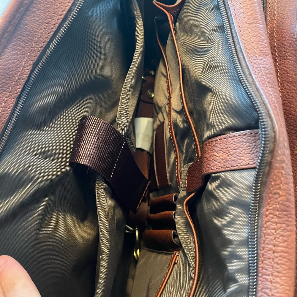 Orvis Chestnut Brown Leather Briefcase with Brass Accents - Picture 6 of 7